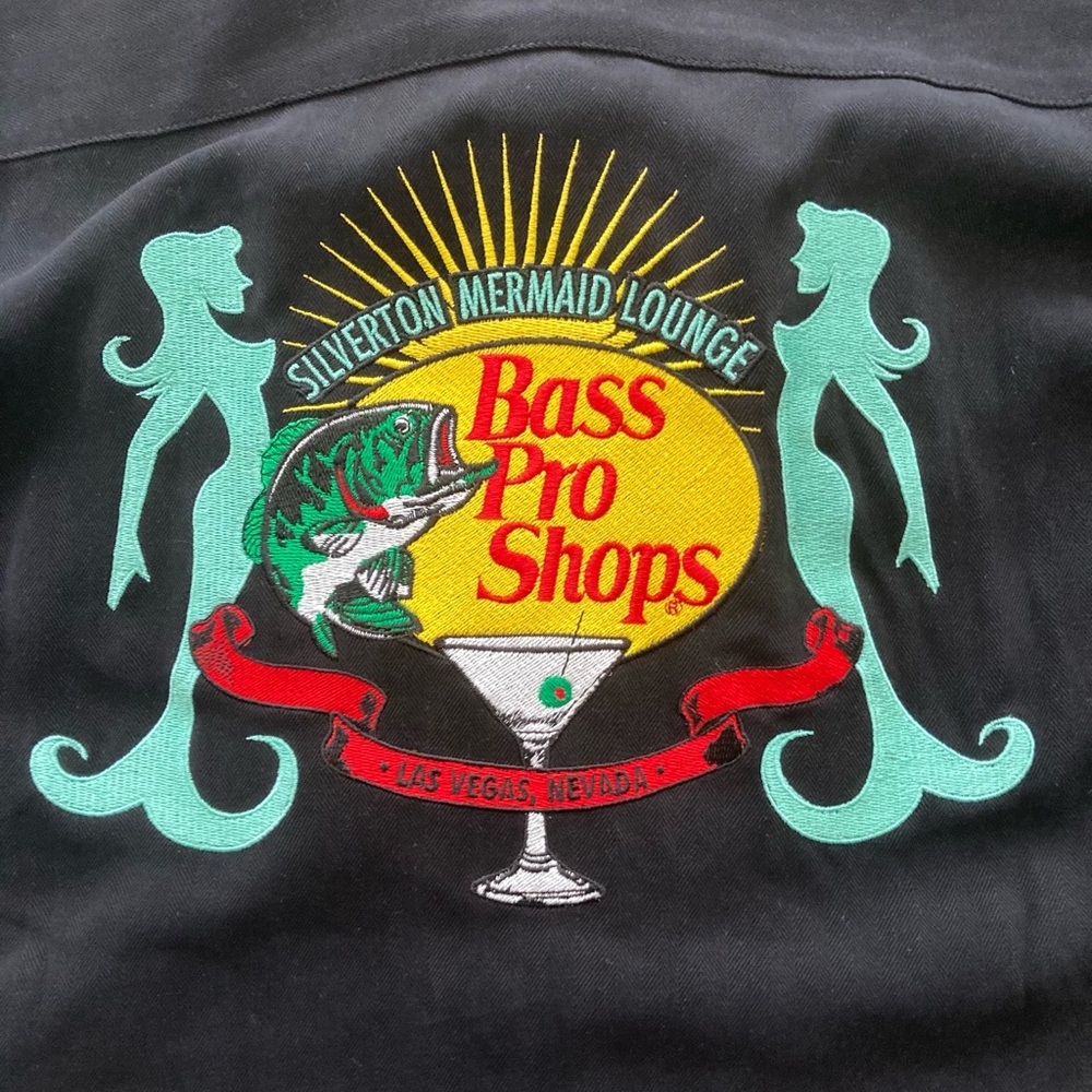 LV Bass Pro Mermaid Tommy Bahama Men’s Cayman island Silk Camp Shirt Size L NWT